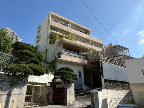 那覇市古波蔵１丁目　共同住宅